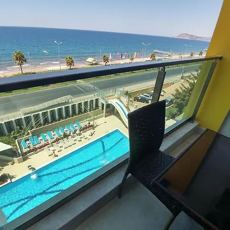 Alanya Holiday Seaside Tower Apartman Mahmutlar